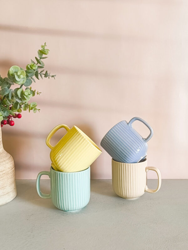 Handmade ceramic coffee mug set in pastel colours - set of 4